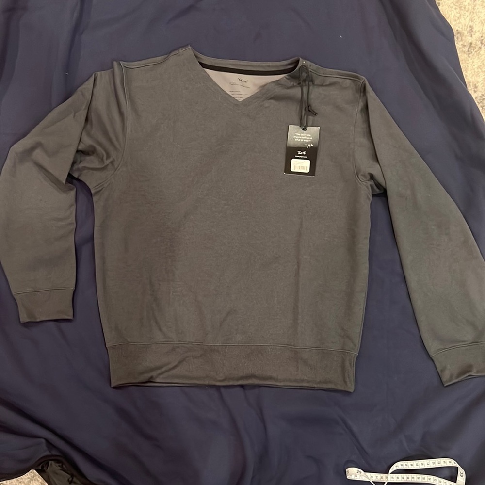 YaJoe super soft lightweight mens size Large. Heather Black color. NWT